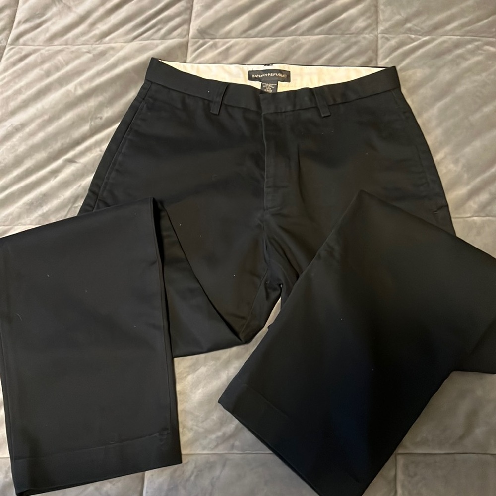 Banana Republic 31/32 black chinos